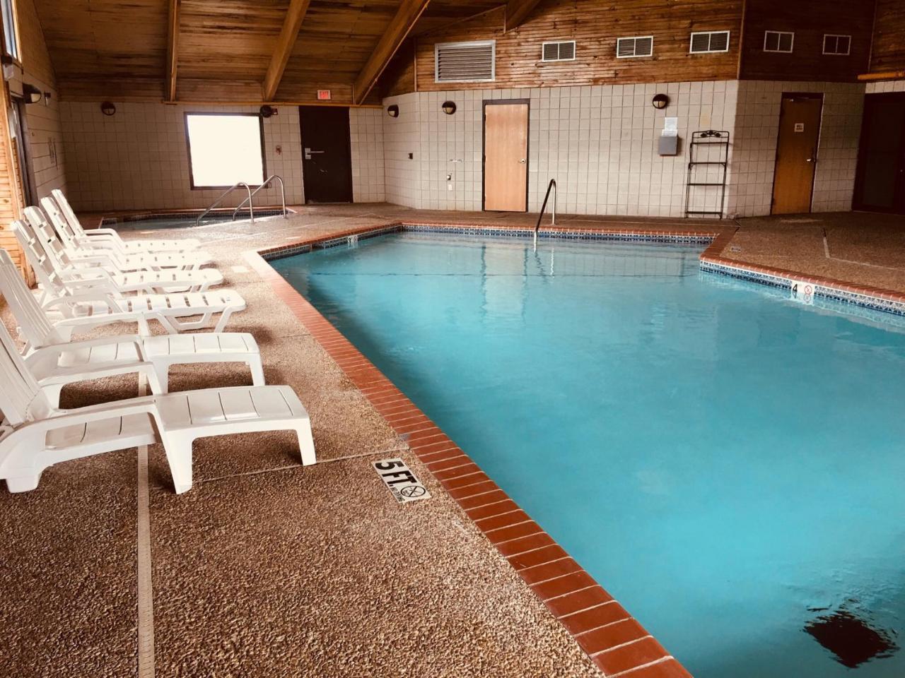 Regency Inn And Suites Stilwell المظهر الخارجي الصورة